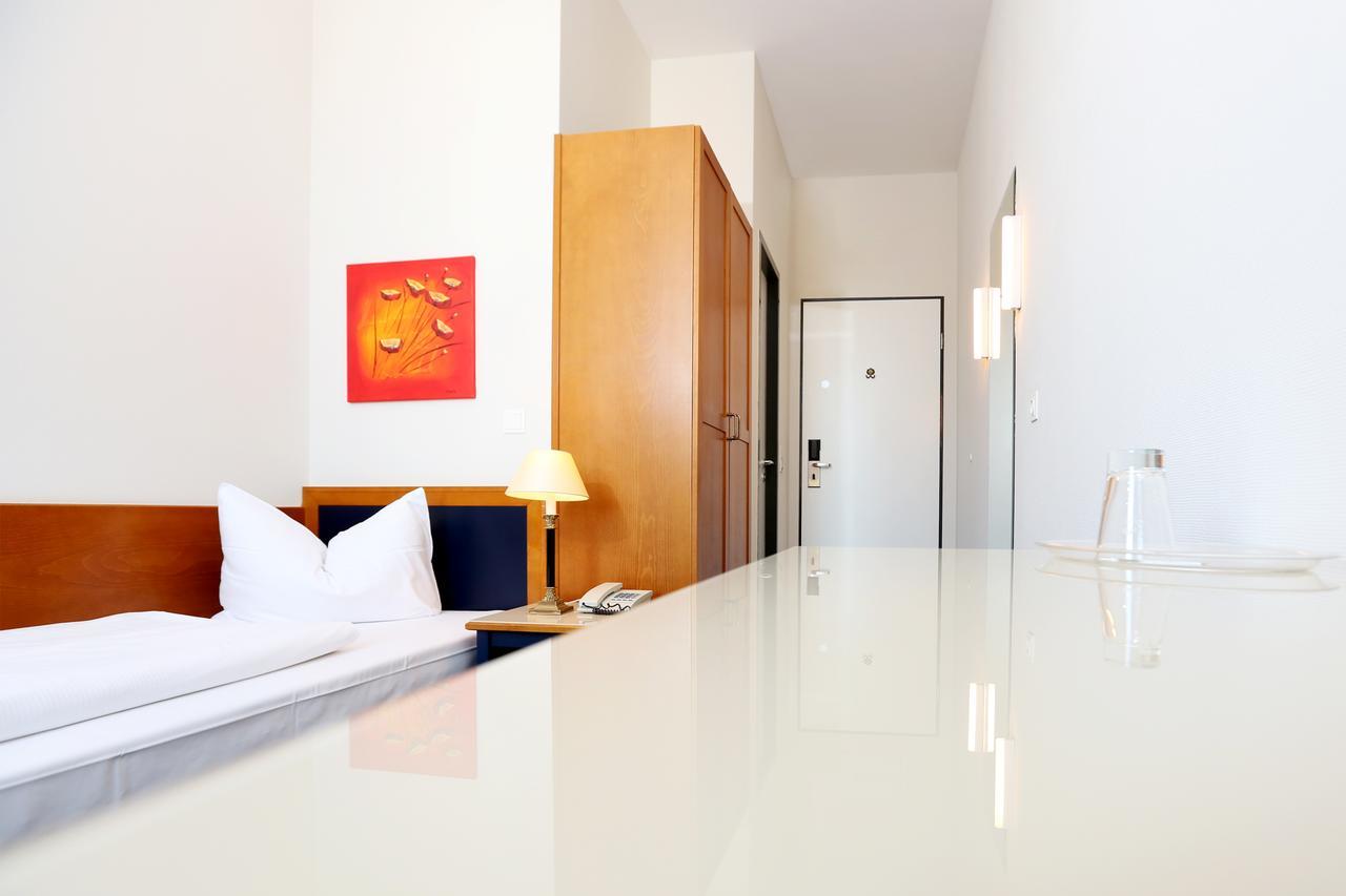 H24 Hoteltow Buitenkant foto
