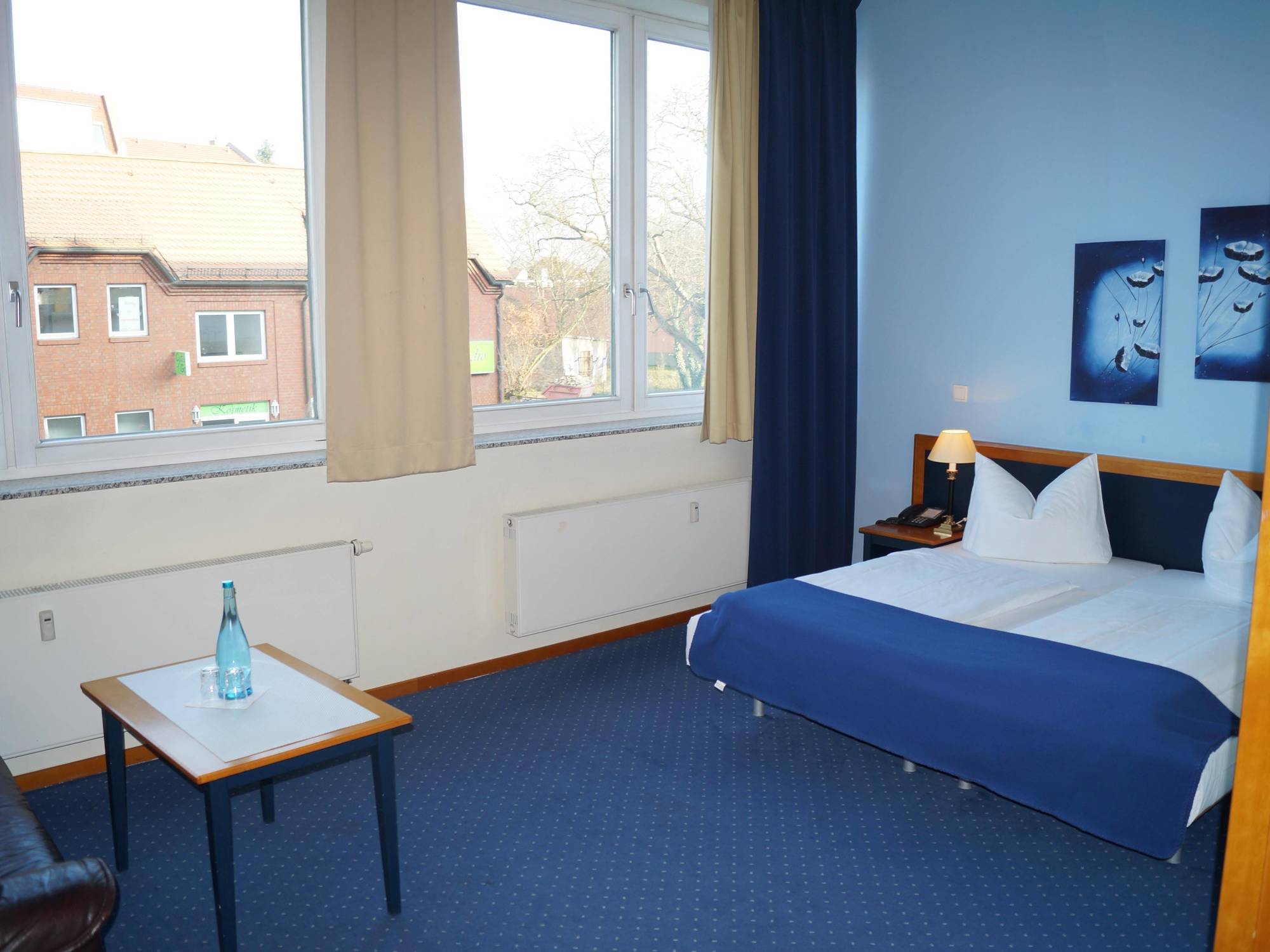 H24 Hoteltow Buitenkant foto