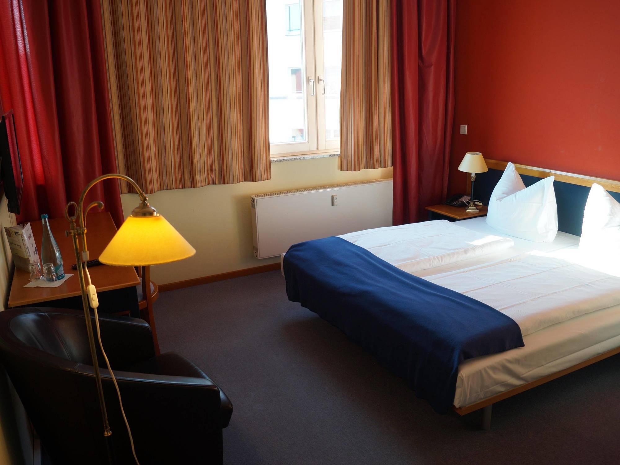 H24 Hoteltow Buitenkant foto