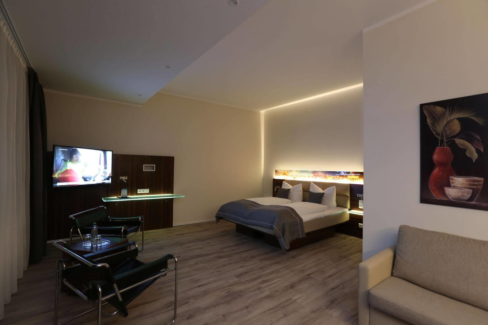 H24 Hoteltow Buitenkant foto